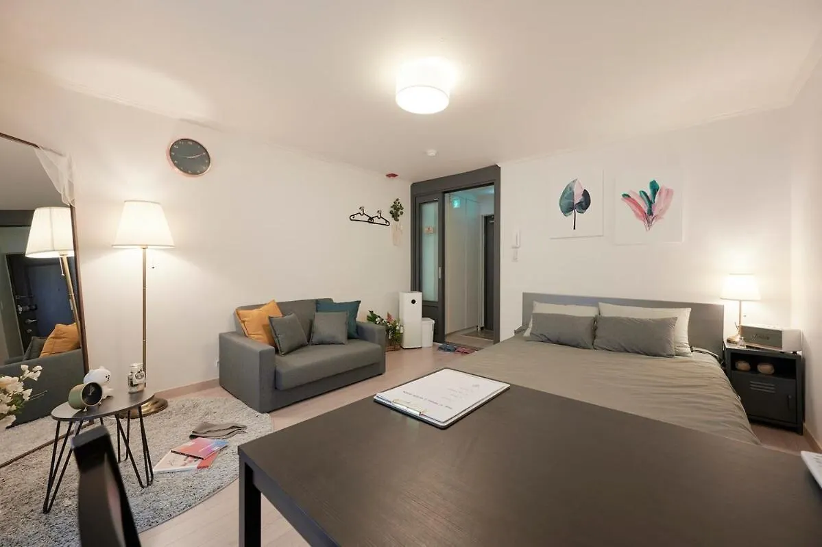 Апартаменты Hug1 Hapjeong Hongdae Nearby High End Сеул
